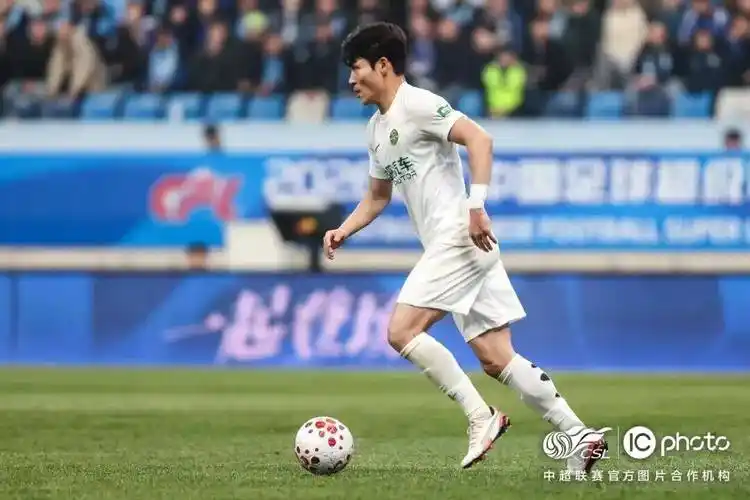 欧冠对决：RB莱比锡 VS 曼城